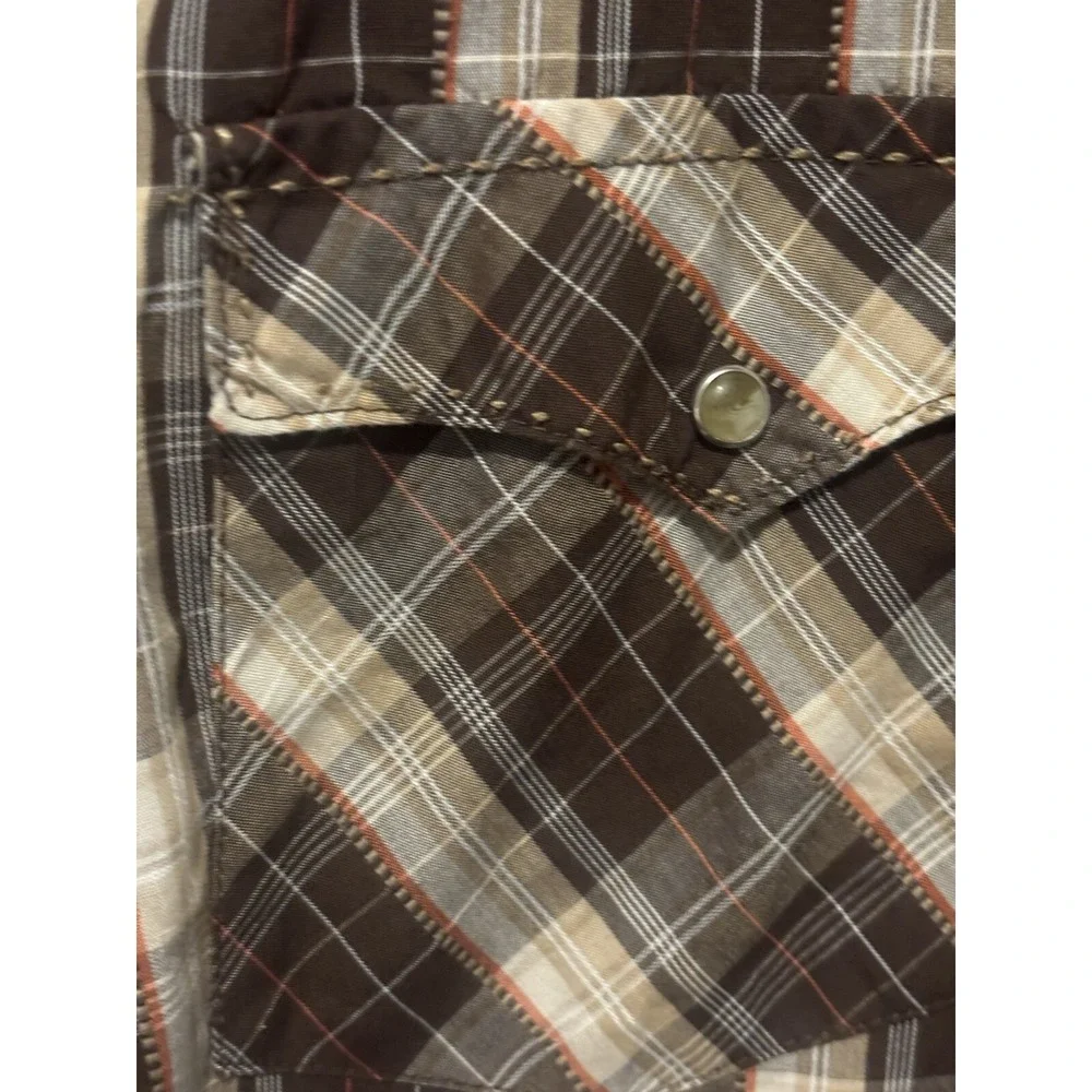 Wrangler Pearl Snap Shirt‎ Mens Medium Long Sleeve Brown Plaid Button Up